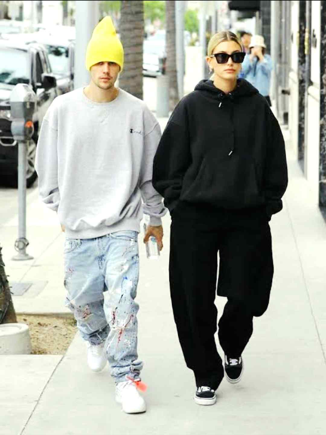 هودی اورسایز و شلوار گشاد جاستین بیبر – Justin Bieber oversized hoodie street style