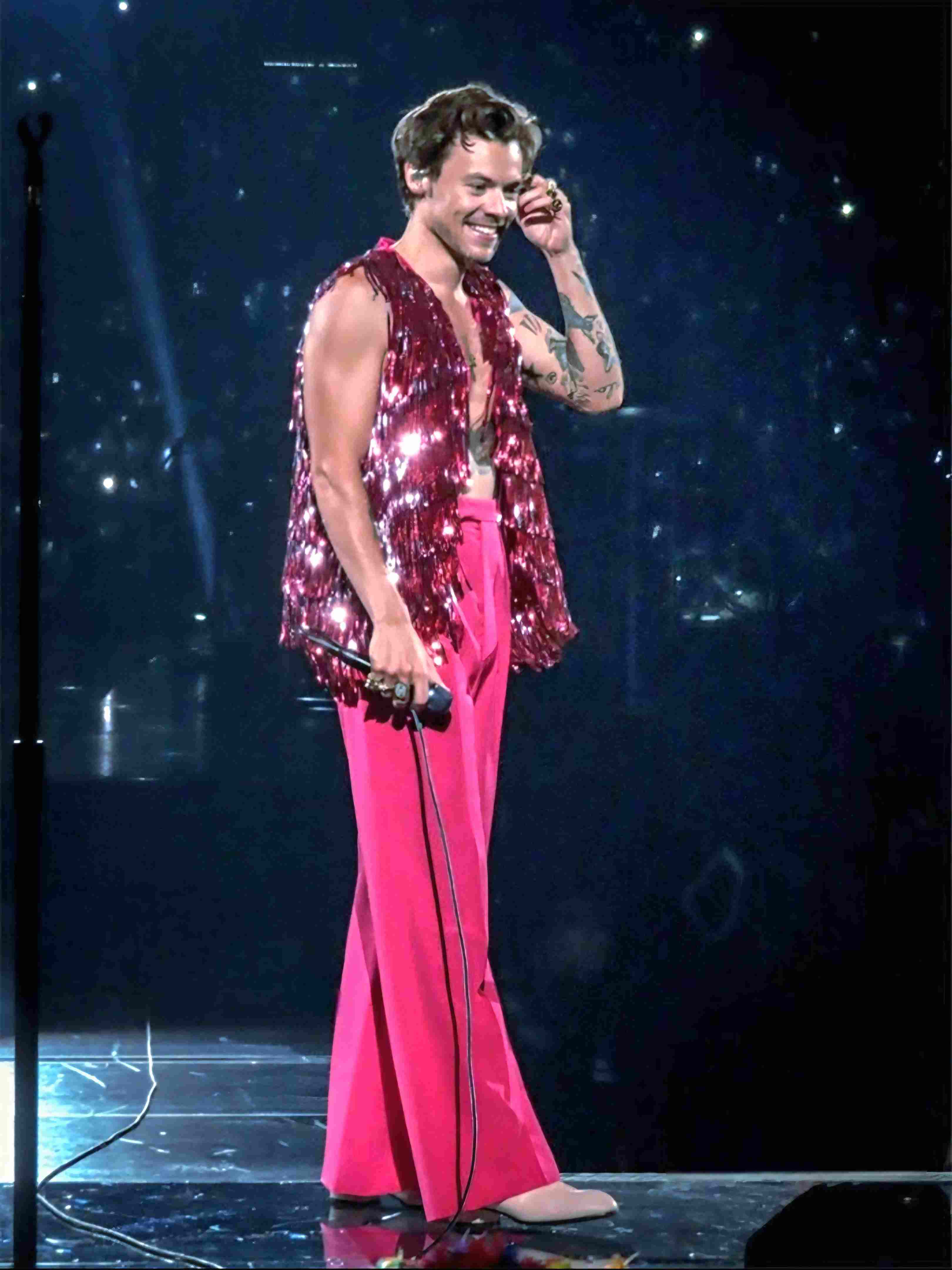 Harry Styles soft pink outfit stylish look