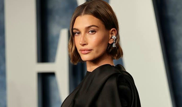 چطور مثل هیلی بیبر لباس و استایل شیک بسازیم؟